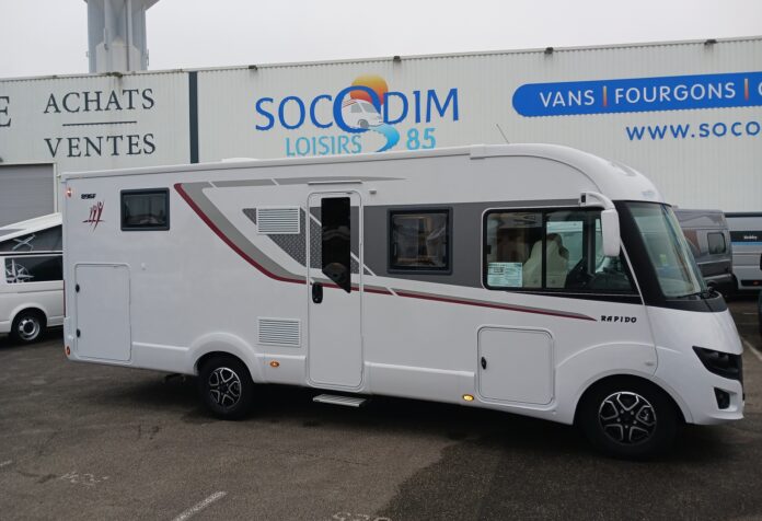 Socodim Loisirs 85 RAPIDO 896 F 99450 (2)