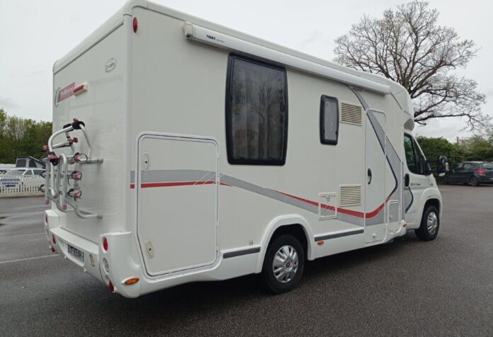 Socodim Loisirs 85 Challenger Magéo 288 EB DR 569 AH (27)