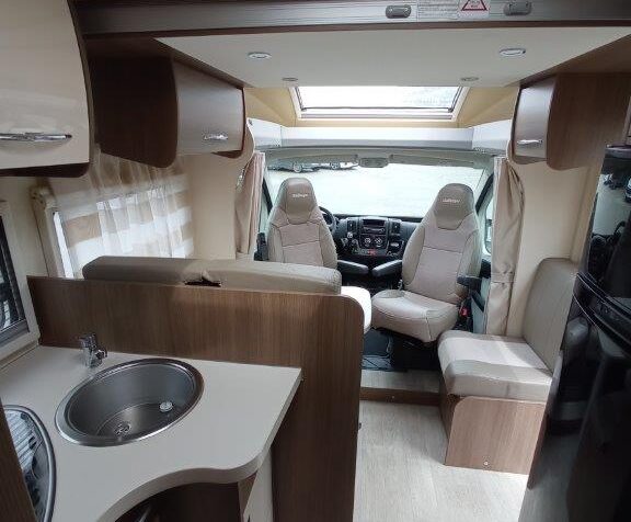Socodim Loisirs 85 Challenger Magéo 288 EB DR 569 AH (5)
