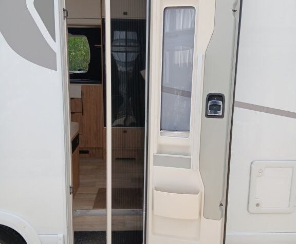 Bavaria T696 U UNIK Vendée Loisirs 85 (8)