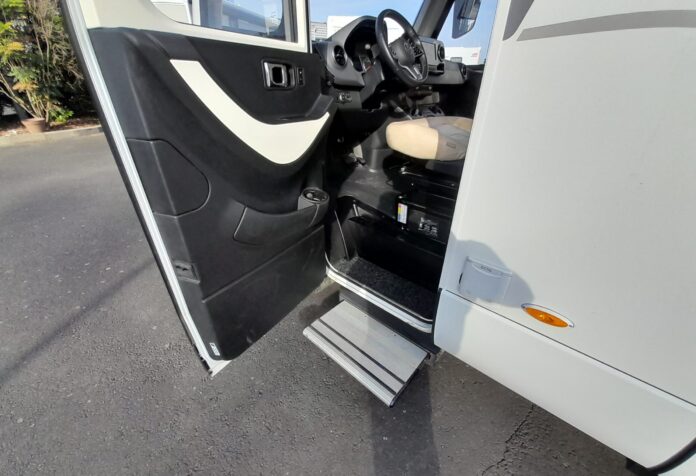 Hymer B MC I 680 Socodim Loisirs Rezé (7)