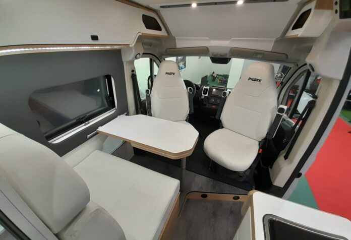 Pilote V 630 J Socodim Loisirs Rezé (9)